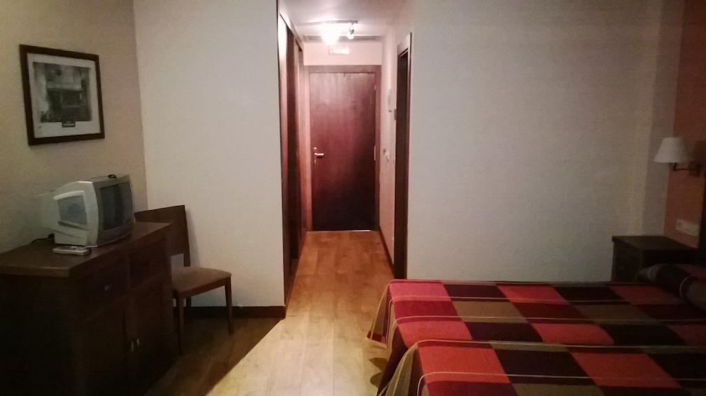 Hostal Patron Castanares de Rioja Room photo